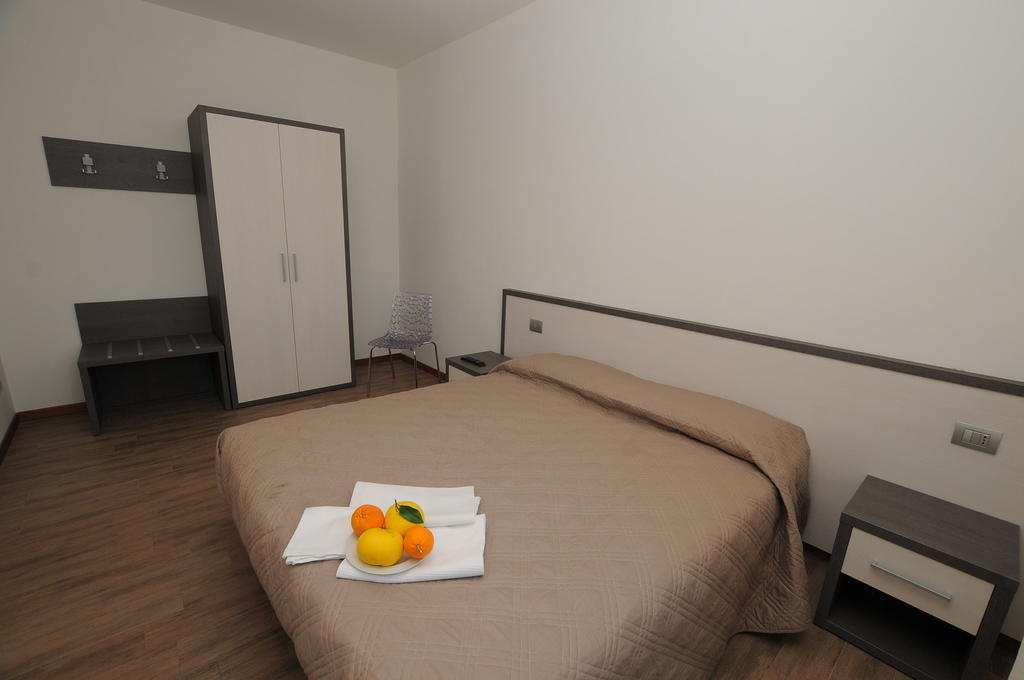 Hotel Renato Сесто Сан Джовани Стая снимка